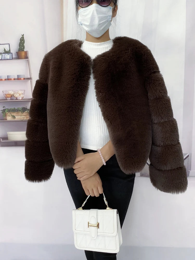 2021 New Fur Coat Women Winter High Quality Fashion Faux Fur Coat Artificial Fox Short Jacket RT220