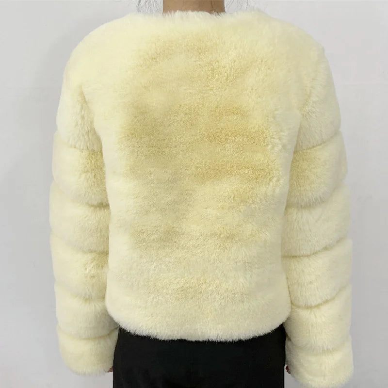 2021 New Fur Coat Women Winter High Quality Fashion Faux Fur Coat Artificial Fox Short Jacket RT220