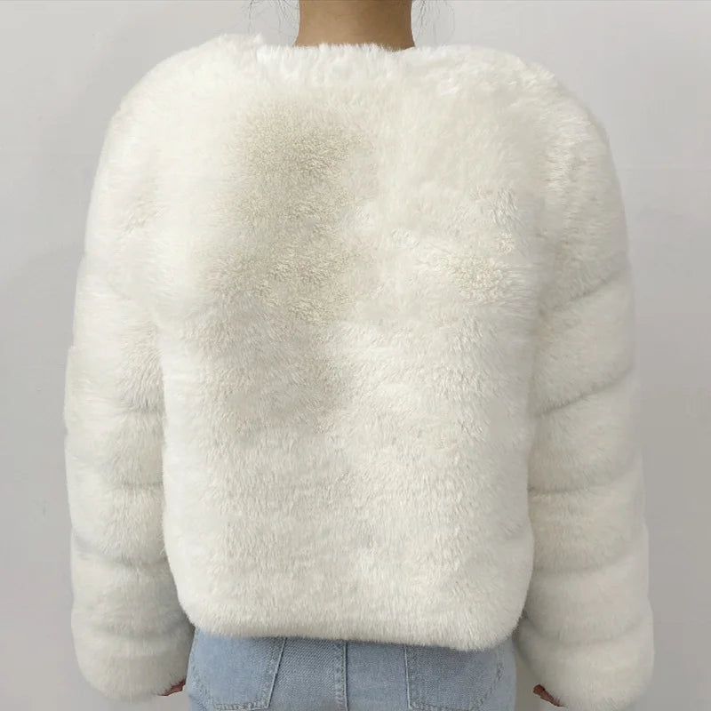 2021 New Fur Coat Women Winter High Quality Fashion Faux Fur Coat Artificial Fox Short Jacket RT220
