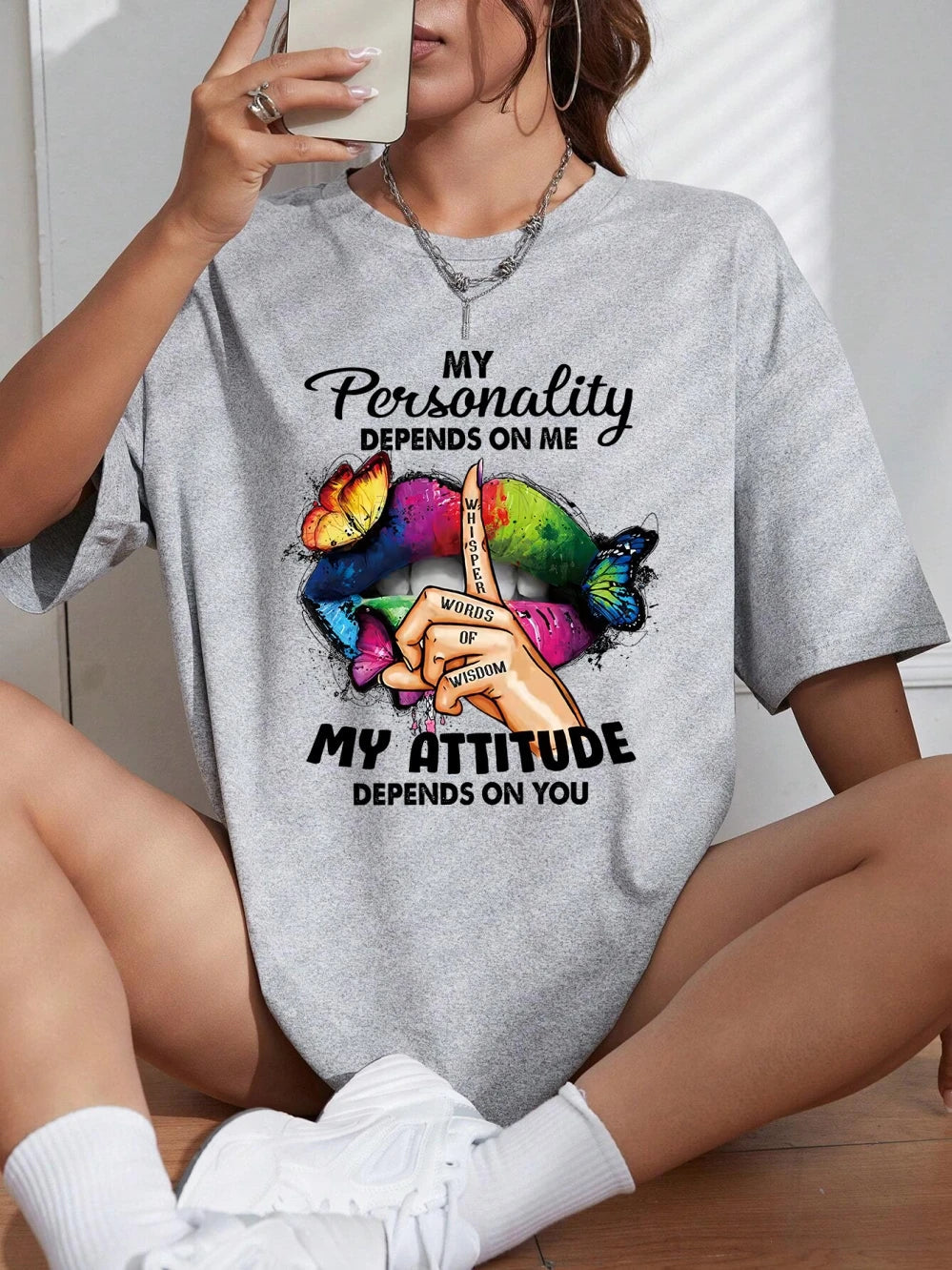 Painted Lips And Hands T-Shirt Women Casual Cotton T Shirt Soft Street Short Sleeve Fashion Comfortable All Match Tops Female RT220