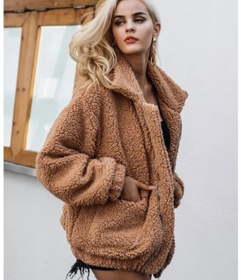 Autumn Winter Faux Fur Coat Women 2025 Khaki Casual Warm Soft Zipper Fur Jacket Plush Overcoat Pocket Teddy Coat Female Jacket RT220