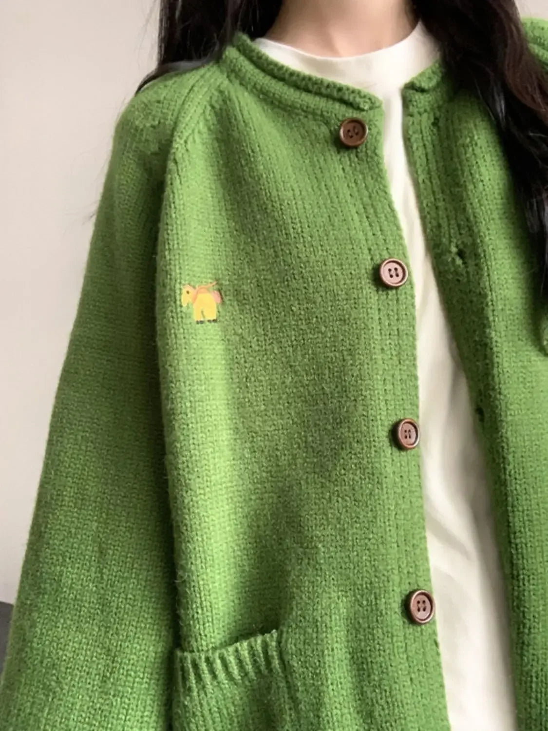 Autumn Winter Women Green Sweaters Coats O-Neck Pockets Embroid Button Fashion Sweet Lazy Wind Long Sleeve Cardigan Knit Tops RT220