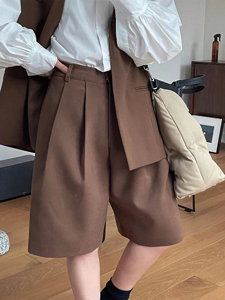 [LANMREM] Pleated Wool Shorts For Women High Waist Straight Office Lady Loose Clothing Korean Style 2025 Summer New 26D8692 RT220