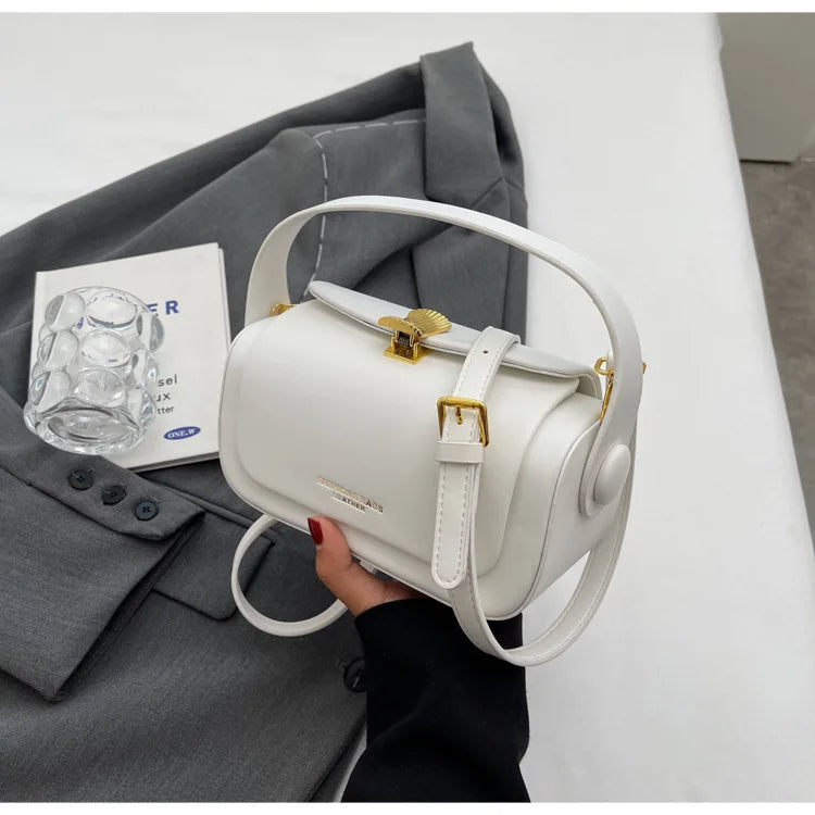 Classic Black Shoulder Bag Women's Versatile Retro Crossbody Square Bags 2024 New Large Capacity Textured Leather Flap Handbags RT220