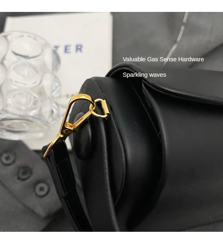 Classic Black Shoulder Bag Women's Versatile Retro Crossbody Square Bags 2024 New Large Capacity Textured Leather Flap Handbags RT220