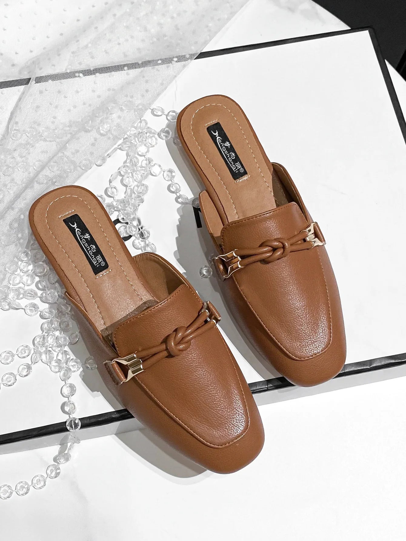 New Summer Fashion Metal Buckle Woman Shoes Half-drag Muller Shoes Women Wear Flat Slippers And Leather Toe-covered Sandals RT220