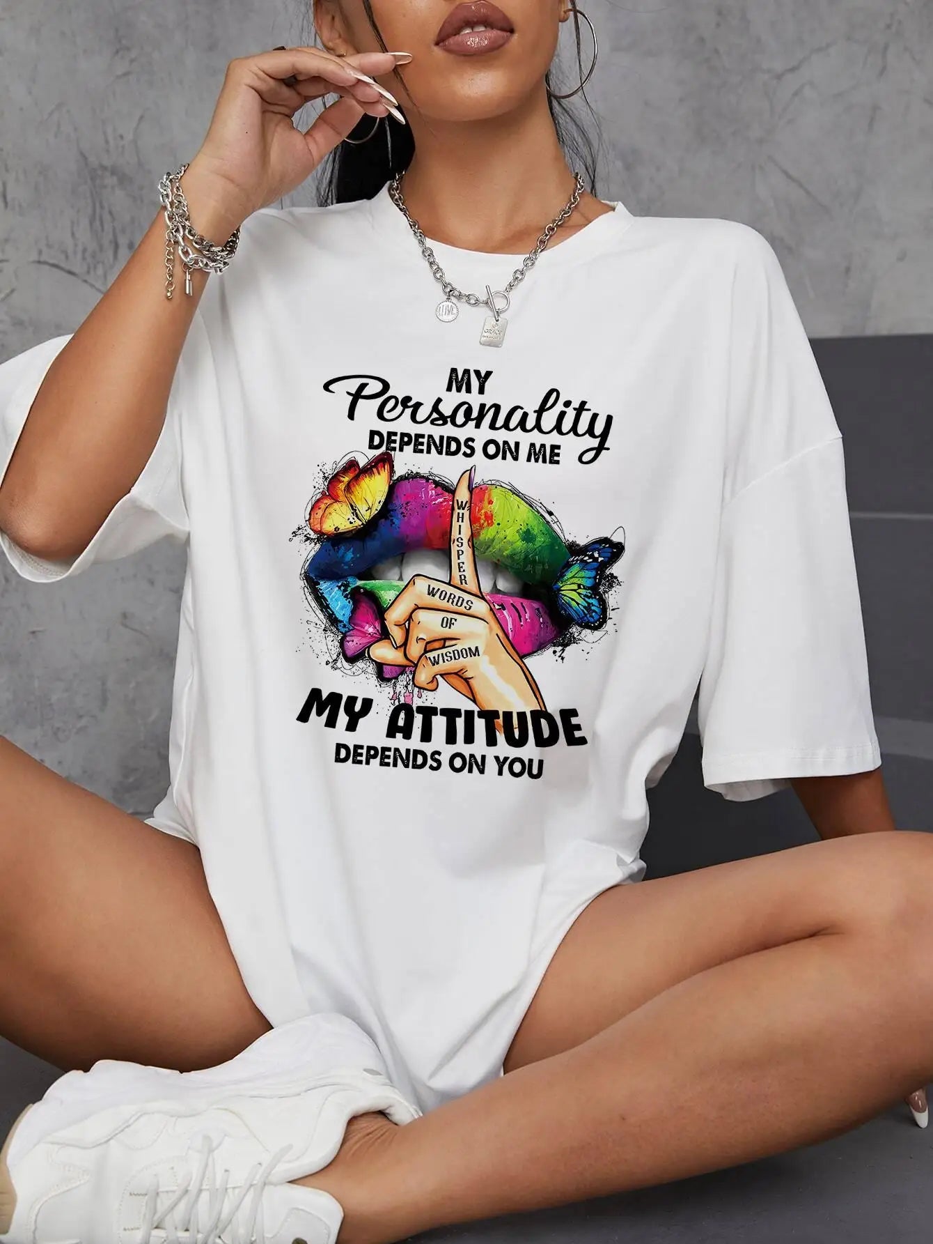 Painted Lips And Hands T-Shirt Women Casual Cotton T Shirt Soft Street Short Sleeve Fashion Comfortable All Match Tops Female RT220