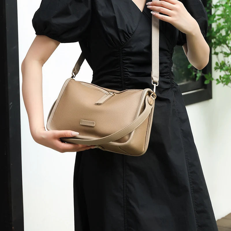 Soft Genuine Leather Messenger Bag Women Design Shoulder Crossbody Bag Purse Fashion Female High Quality Cow Leather Handbag New RT220