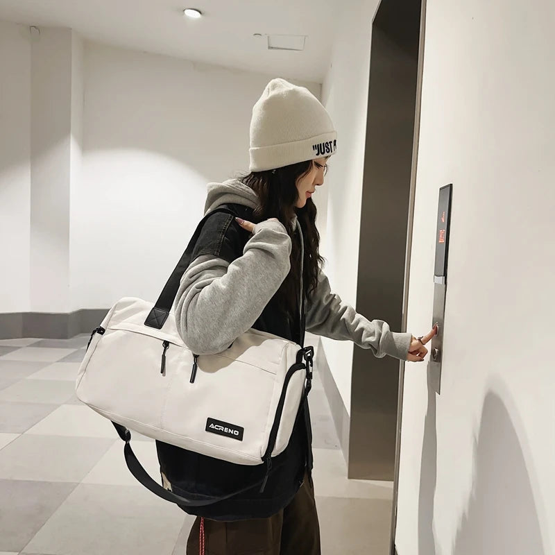 A leisure fashion large capacity fitness travel bag, waterproof fabric, large capacity yoga travel fitness various sports RT220