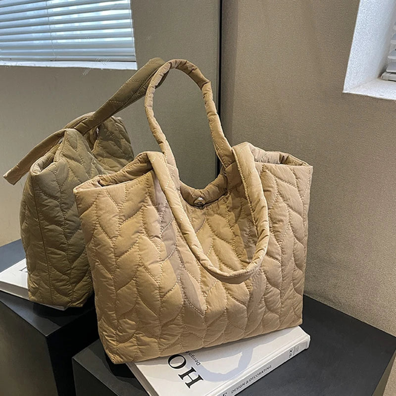 Lingge Embroidered Thread Women's Bag New Small Design Sense Handbag Simple And Large Capacity Shoulder Fabric Bag RT220