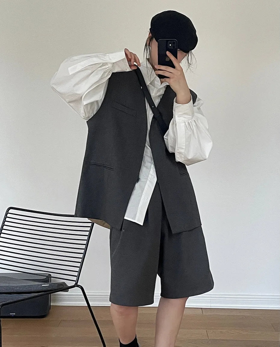 [LANMREM] Pleated Wool Shorts For Women High Waist Straight Office Lady Loose Clothing Korean Style 2025 Summer New 26D8692 RT220