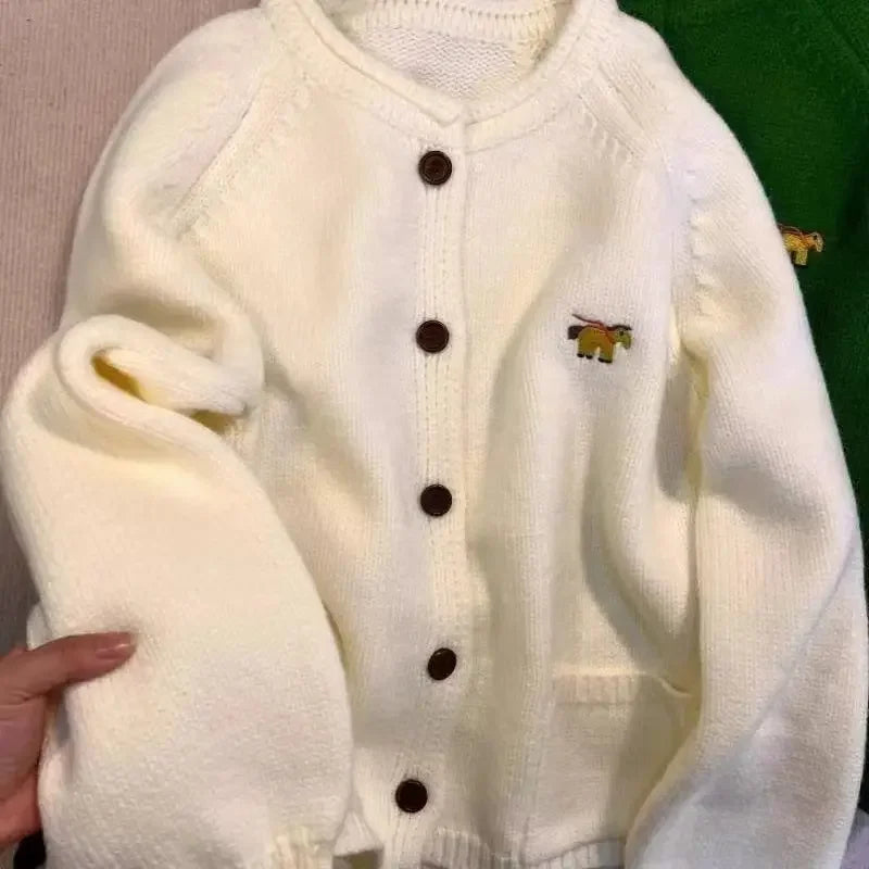 Autumn Winter Women Green Sweaters Coats O-Neck Pockets Embroid Button Fashion Sweet Lazy Wind Long Sleeve Cardigan Knit Tops RT220