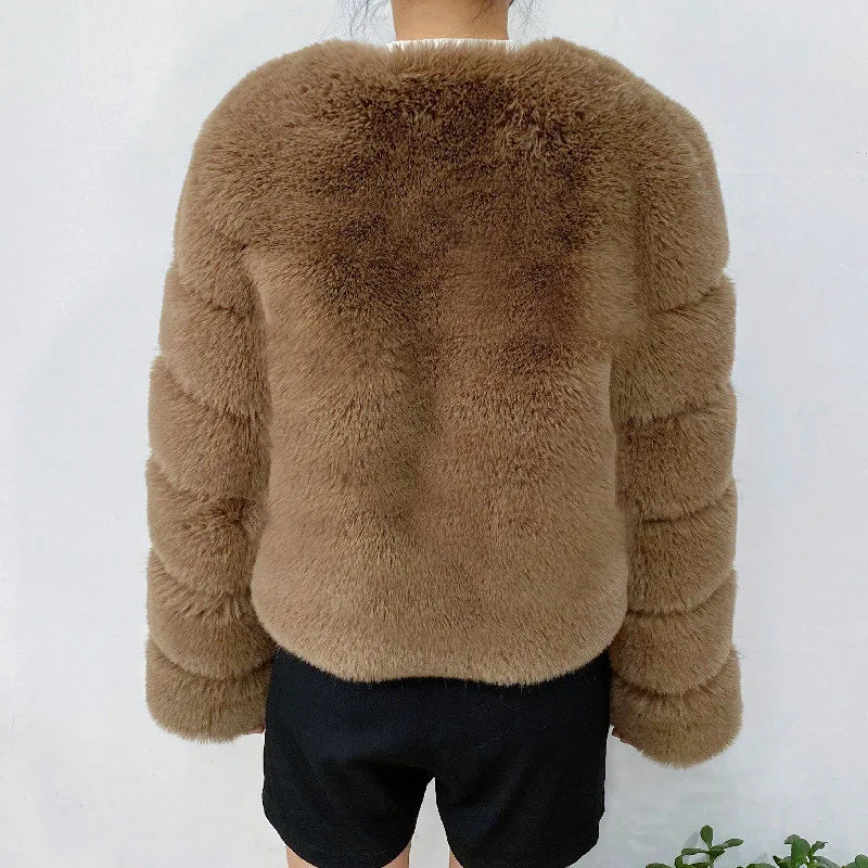 2021 New Fur Coat Women Winter High Quality Fashion Faux Fur Coat Artificial Fox Short Jacket RT220