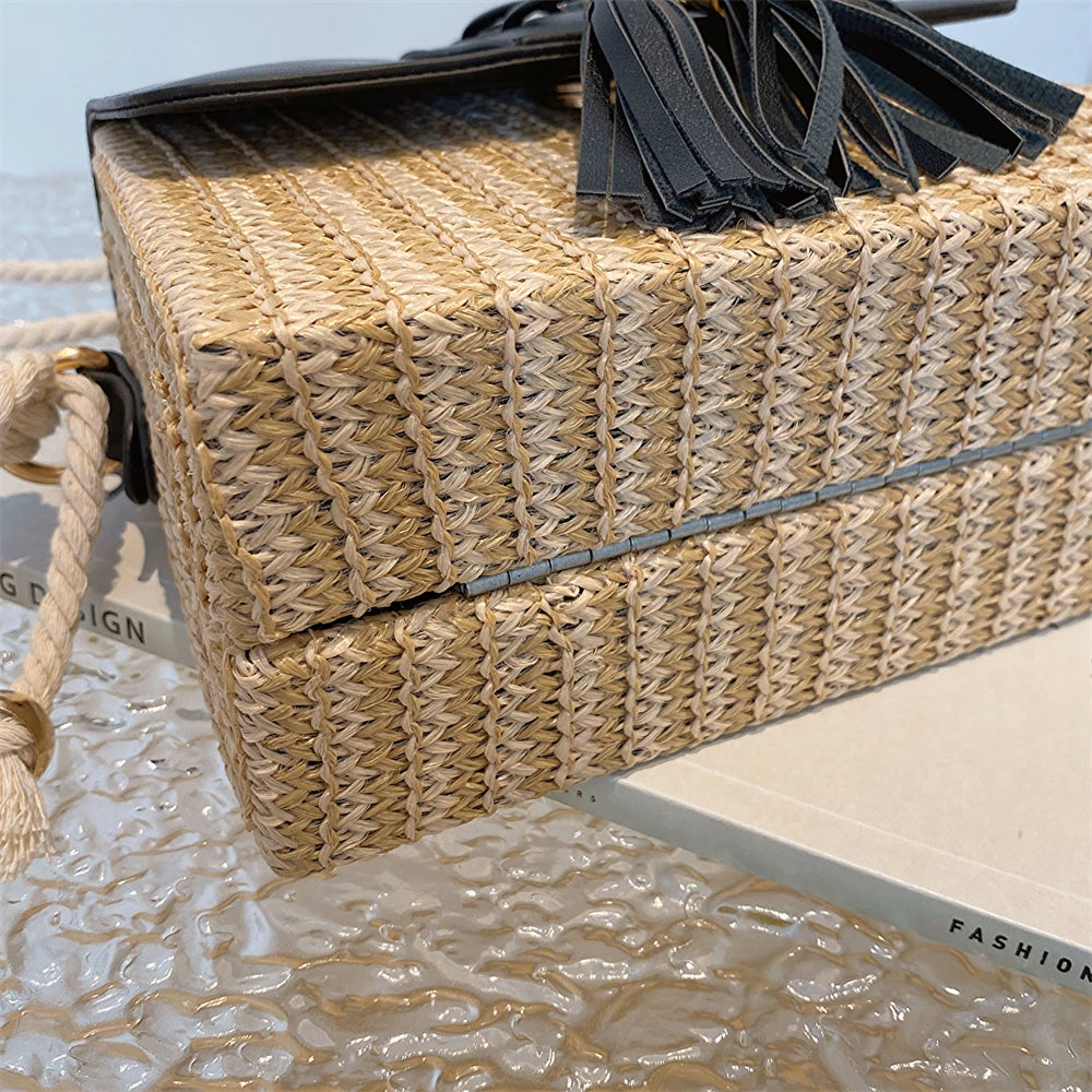 MOODS Straw Beach Bag For Women 2023 Summer New Luxury Designer Handbags Hit Color Tassels Shoulder Crossbody Box Bag Sac A Main RT220