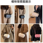 Classic Black Shoulder Bag Women's Versatile Retro Crossbody Square Bags 2024 New Large Capacity Textured Leather Flap Handbags RT220