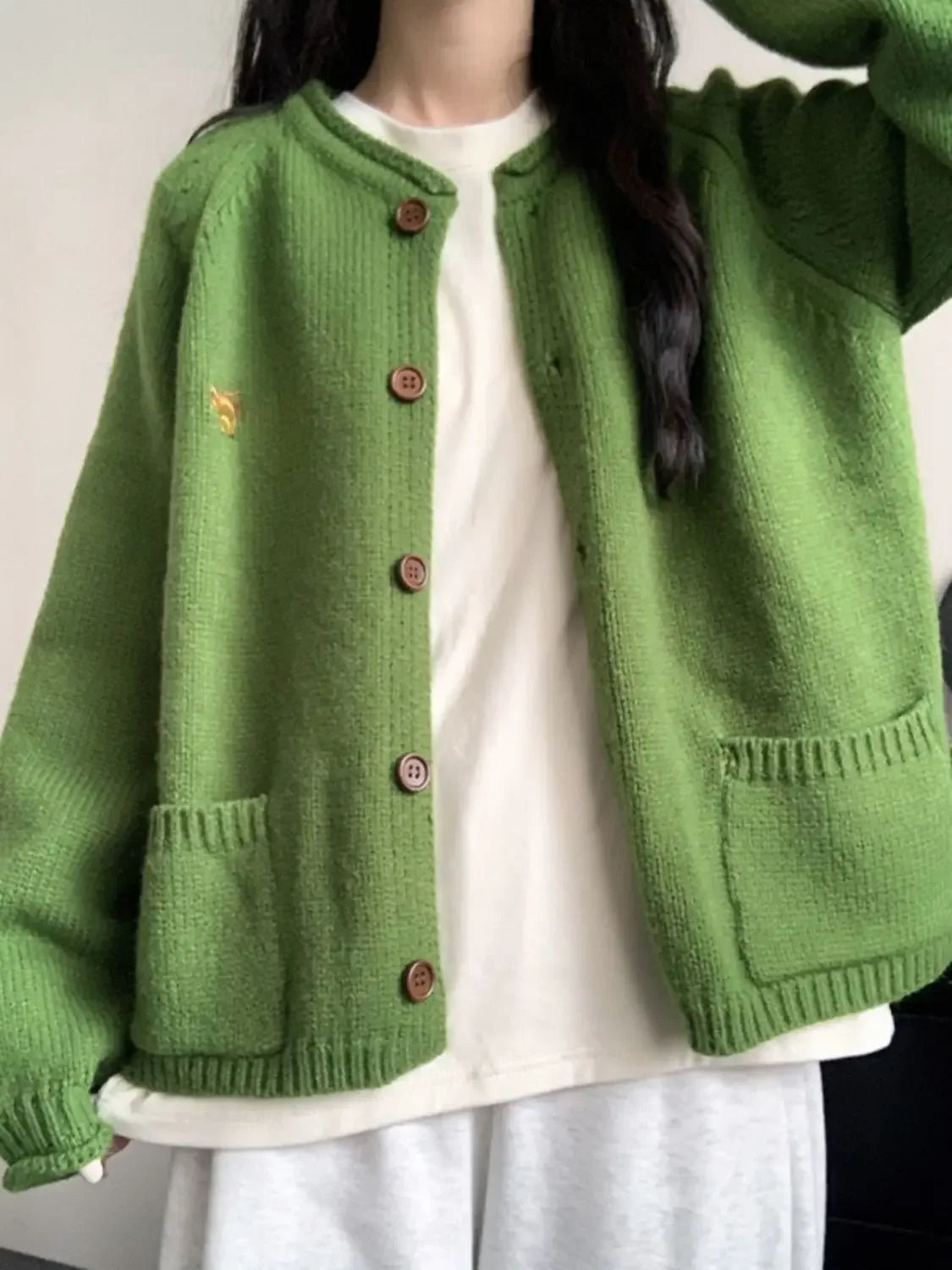 Autumn Winter Women Green Sweaters Coats O-Neck Pockets Embroid Button Fashion Sweet Lazy Wind Long Sleeve Cardigan Knit Tops RT220