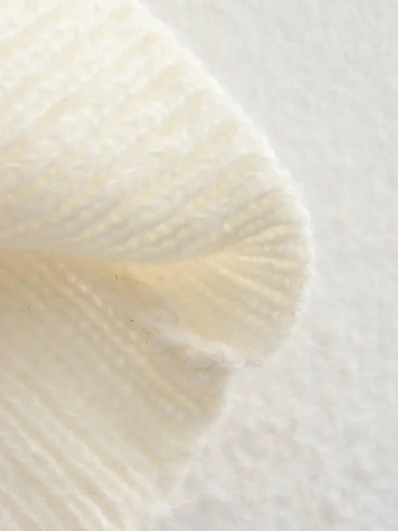 TRAFZA Women's Fashion Solid Off Shoulder Sweaters Casual Long Sleeve Folding Slim Fit Pullover Autumn Female Sexy Knitted Tops RT220