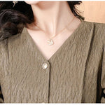 Fashion V-Neck Womens Shirts And Blouse 2025 Spring Autumn Simplicity Streetwear Tops Women Elegant Slim Casual Clothing Femme RT220