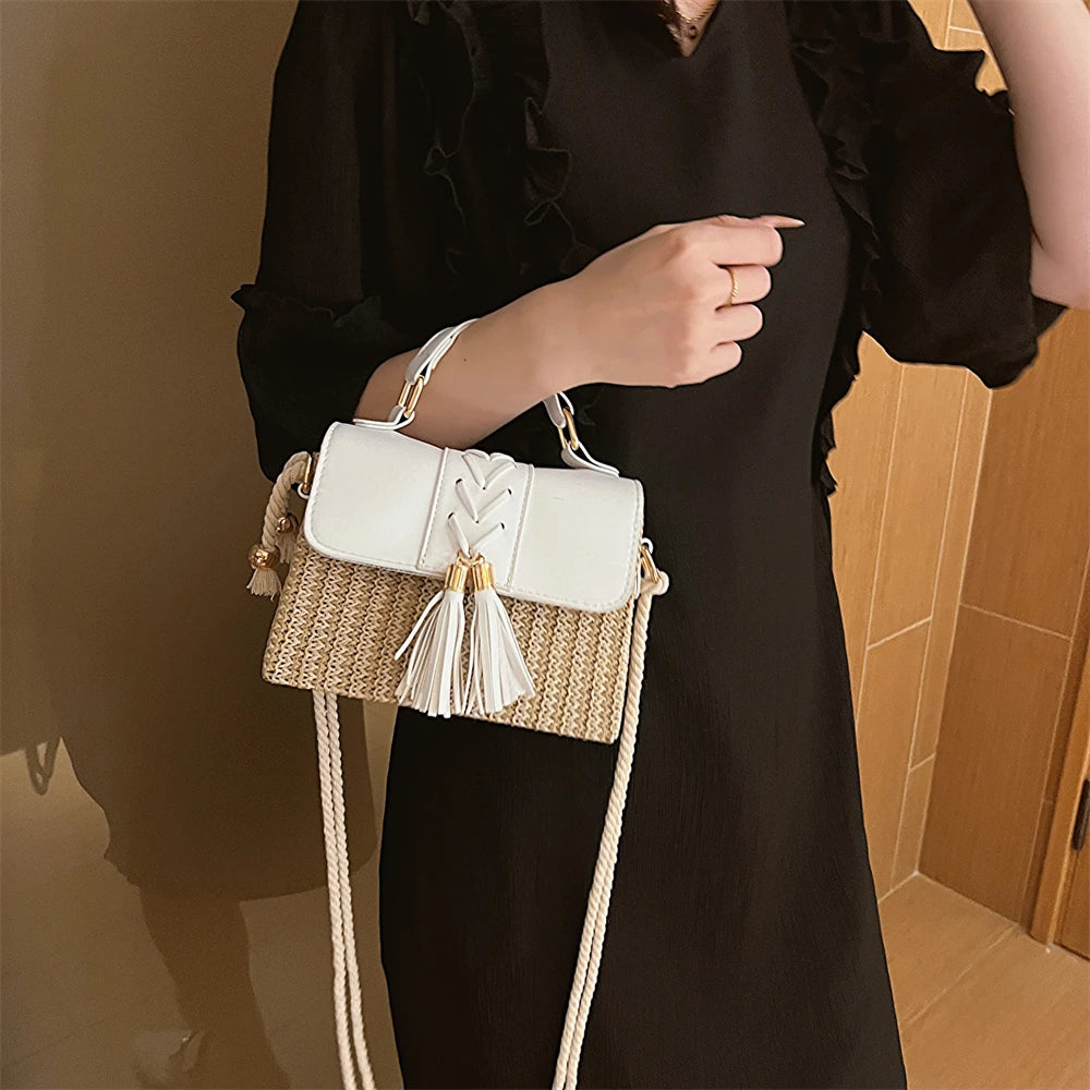 MOODS Straw Beach Bag For Women 2023 Summer New Luxury Designer Handbags Hit Color Tassels Shoulder Crossbody Box Bag Sac A Main RT220