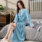Spring Autumn Long Sleeve Cotton Casual Loose-fit Quick Dry Bathrobe For Women Medium-length Home Use Robe For Young Mothers RT220
