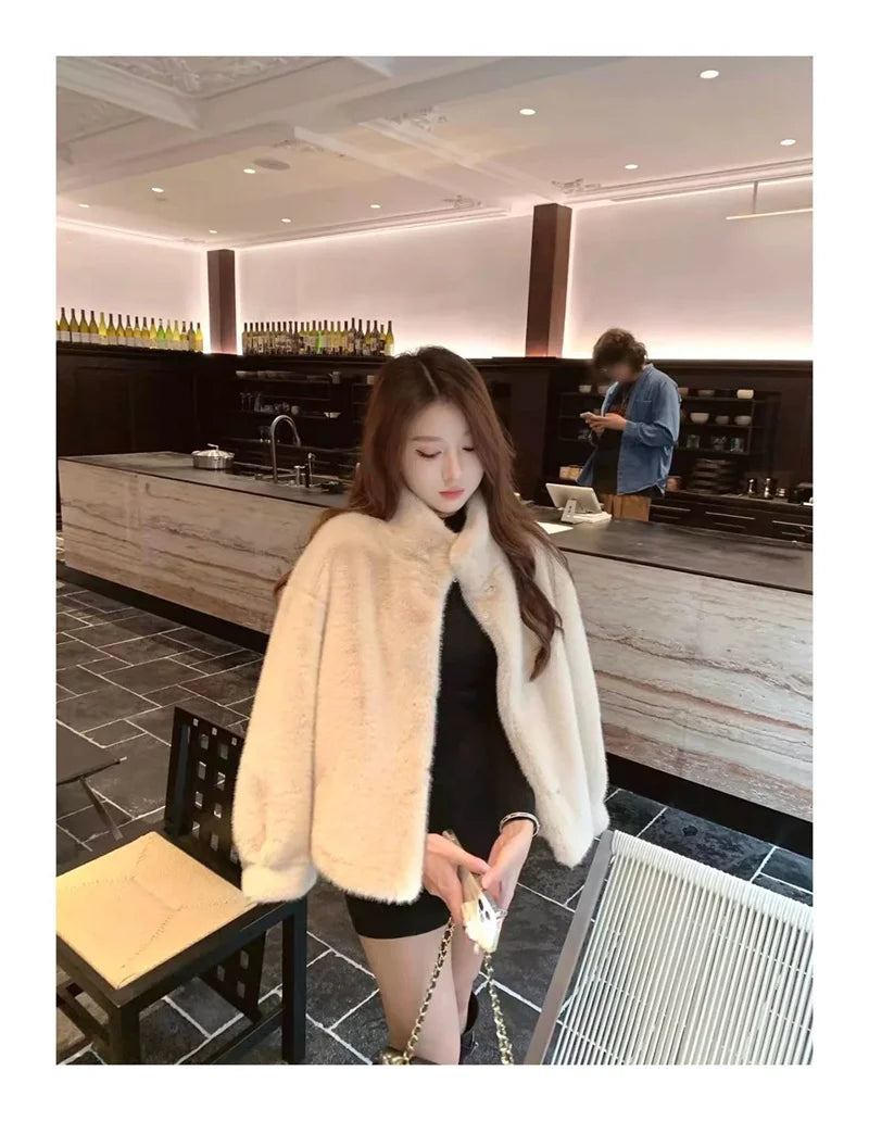 2024 Women Solid Color Stand Collar Mink Fur Top Female Long Sleeves Fox Fur Jacket Spring Autumn Lady Short Leather Fur Outwear RT220