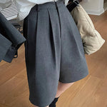 [LANMREM] Pleated Wool Shorts For Women High Waist Straight Office Lady Loose Clothing Korean Style 2025 Summer New 26D8692 RT220