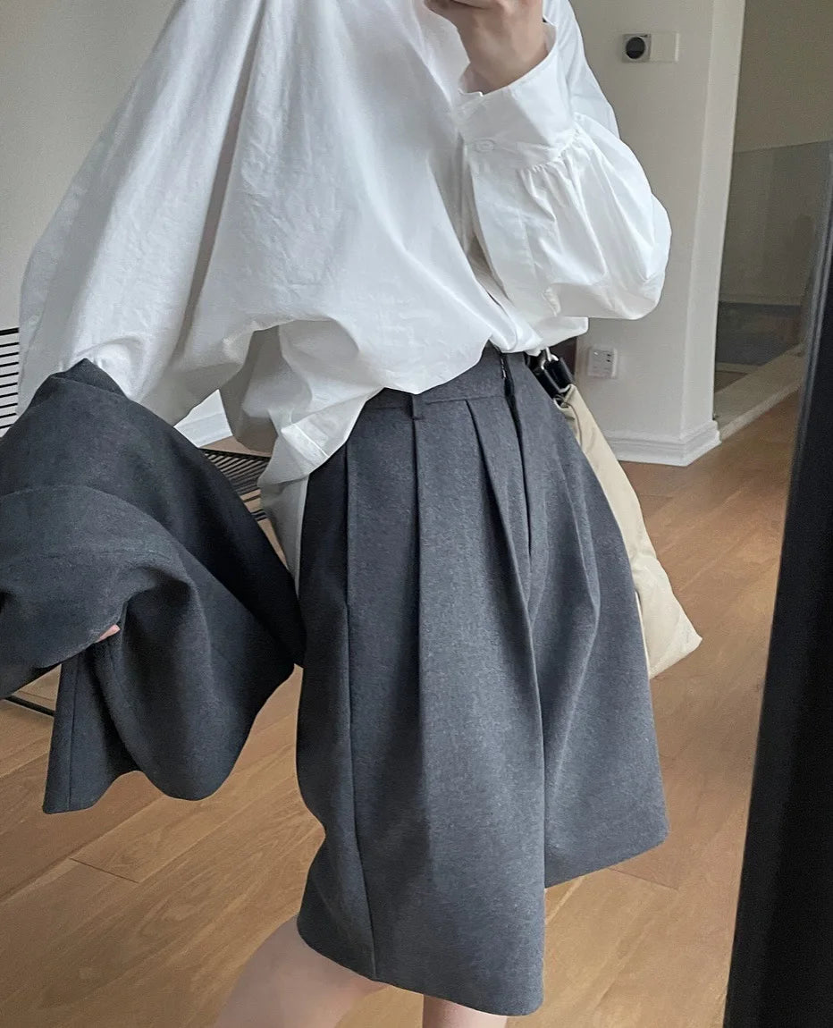 [LANMREM] Pleated Wool Shorts For Women High Waist Straight Office Lady Loose Clothing Korean Style 2025 Summer New 26D8692 RT220