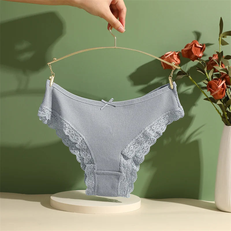 Women Cotton Panties 3PC Sexy Lace Brazilian Panties Cotton Low Rise Underwear for Female Bow Hollow Out Soft Intimates Lingerie RT220