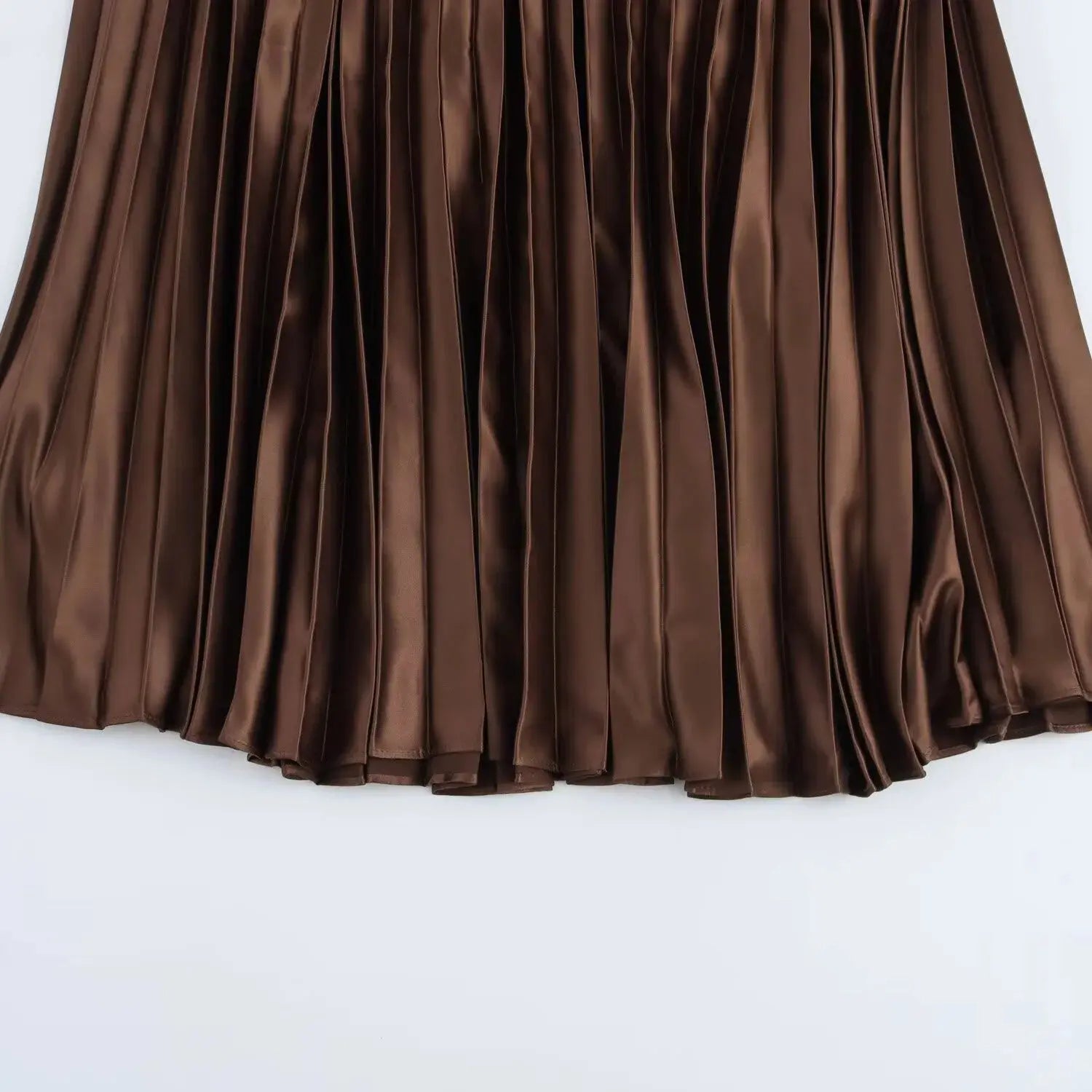 European And American Style 2025 Spring New Women's Retro Slim Temperament Satin Texture Midi Pleated Skirt RT220