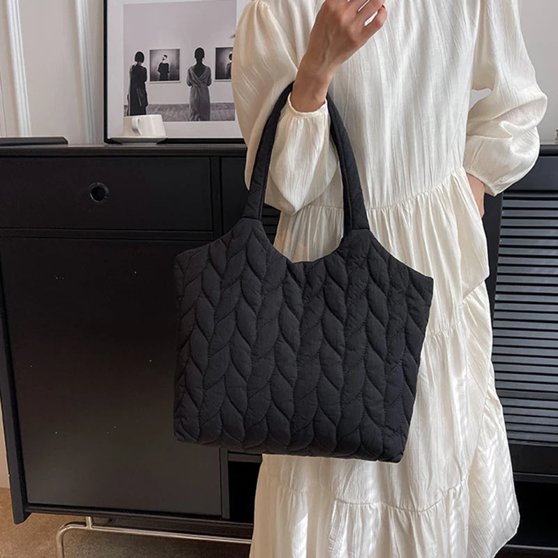 Lingge Embroidered Thread Women's Bag New Small Design Sense Handbag Simple And Large Capacity Shoulder Fabric Bag RT220