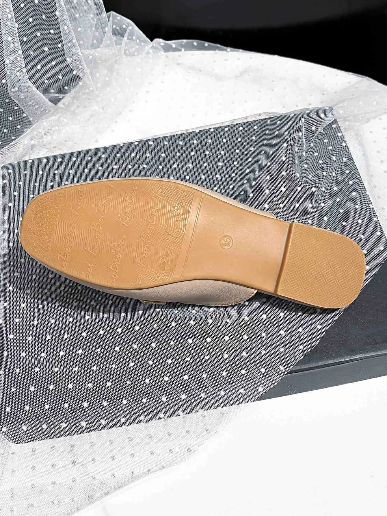 New Summer Fashion Metal Buckle Woman Shoes Half-drag Muller Shoes Women Wear Flat Slippers And Leather Toe-covered Sandals RT220